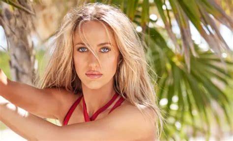 brittany mahomes entire sizzling sports illustrated swimsuit photoshoot