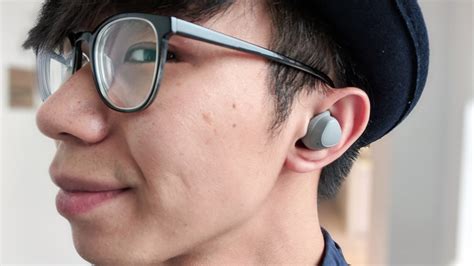 samsung gear iconx 2018 review longer lasting wireless earbuds