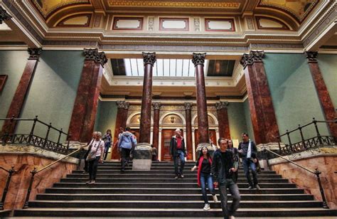 National Gallery In London England Tourist Destinations