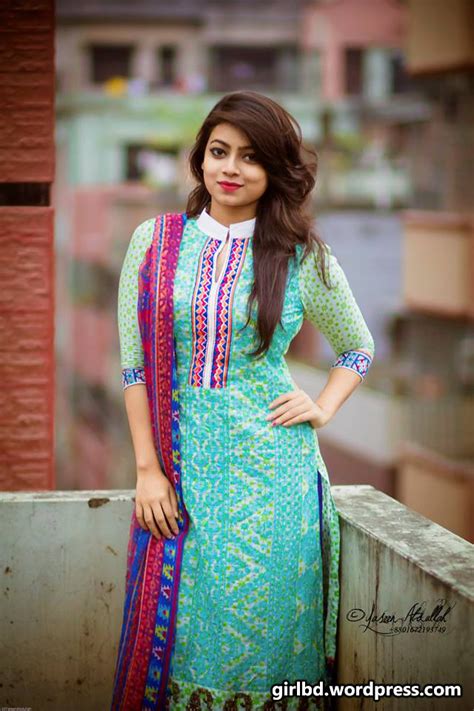 bangladeshi sexy and hot boobsy real life model girl ‘zareen tasnim girl s bangladesh