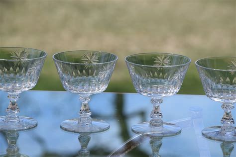 Vintage Starburst Etched Crystal Cocktail Martini Glasses Set Of 4