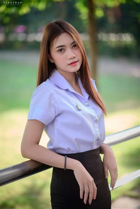 ปักพินโดย piyachat p ใน thai girl ในปี 2020 สาวมหาลัย