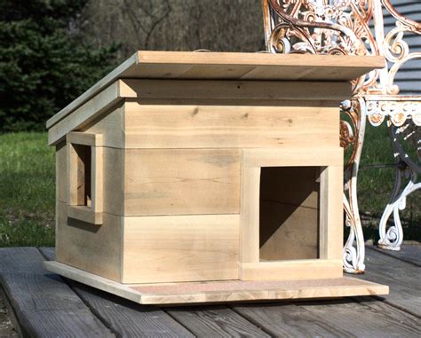 outdoor cat house shelter  touchstone pet