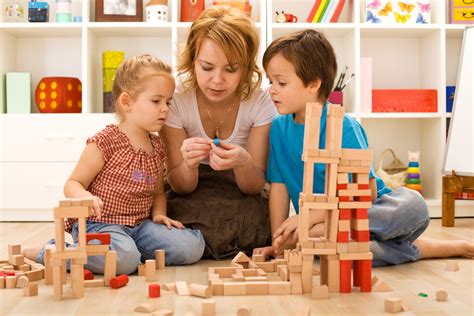 learning  play benefits ideas  tips  families