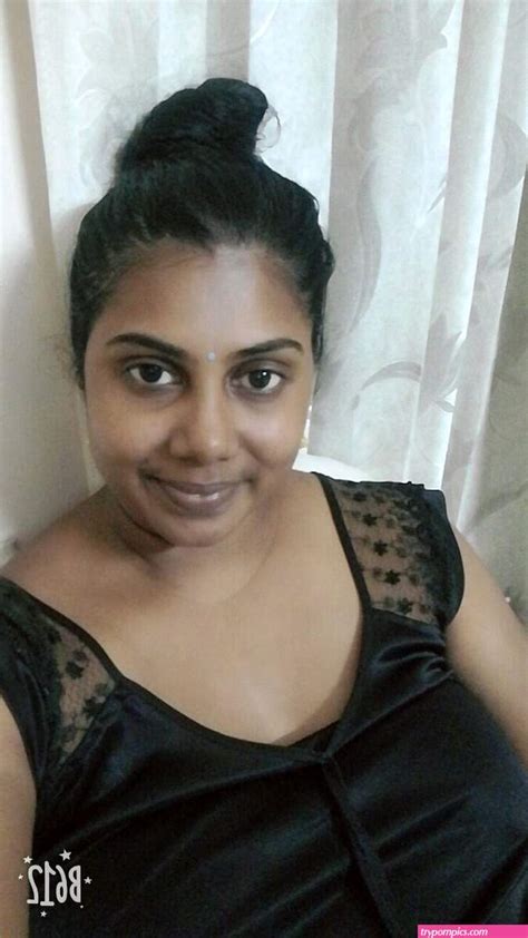 Indian Mom Nude Big Boobs Twitter Porn Pics From Onlyfans
