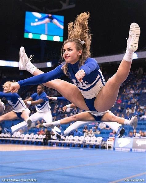 Pin On College Cheerleaders Hot And Limber