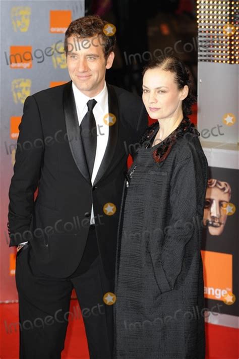 photos and pictures clive owen and sarah jane fenton actor