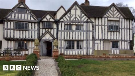 warwickshire manor house contents up for sale bbc news