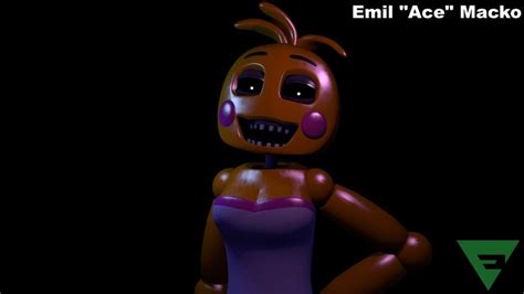 pin  toy chica