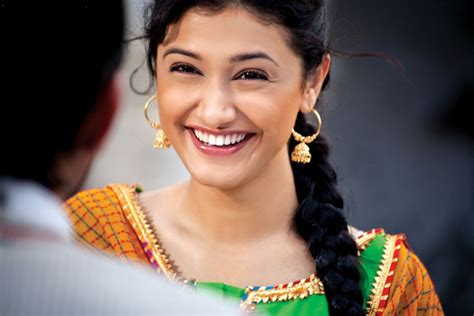 ragini khanna hot unseen sexy photos and wallpapers