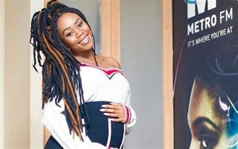 watch pregnant bontle modiselle still manages a perfect vosho youth