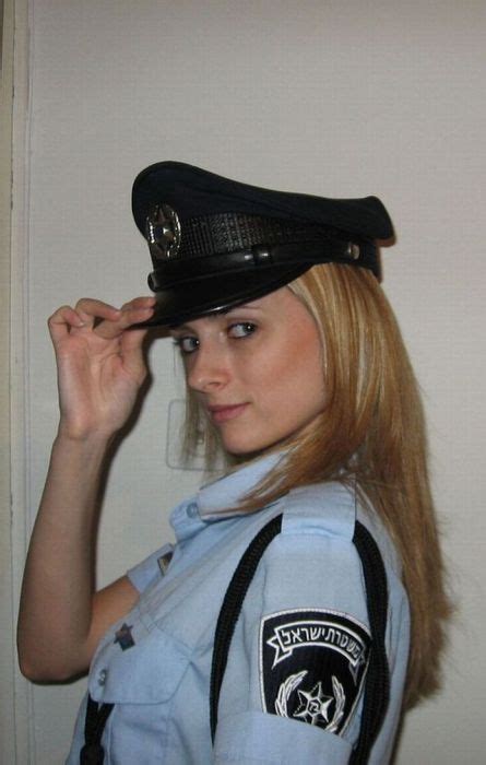 cutest female police officers inthe world ~ oldshotsworld