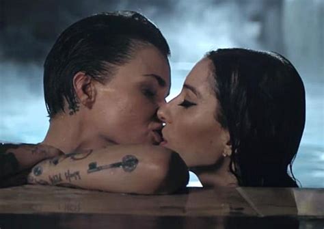 The Veronicas On Your Side Video Stars Girlfriends Ruby Rose And