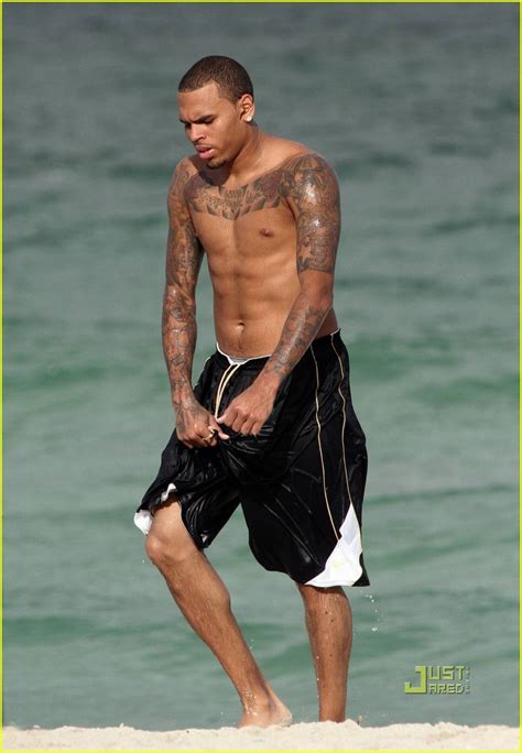 Chris Brown Shirtless Miami Beach Bum Chris Brown Photo 19113846