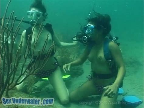 Sex Underwater Scuba Sex Underwater Glamour And Blowjobs