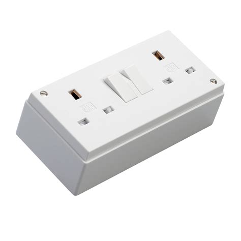 mk  white switched double socket departments tradepoint