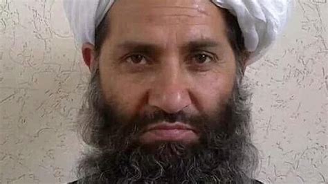 der chef der taliban  afghanistan hat sich oeffentlich gezeigt