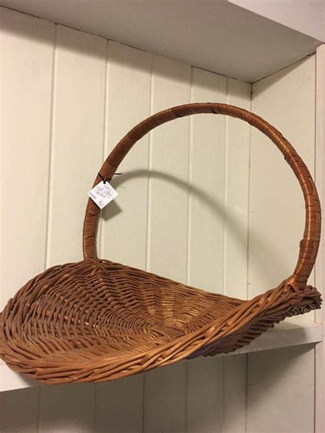 vintage large flat basket  handle  frenchtwistatlanta vintage