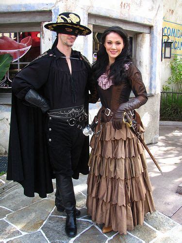 zorro and elena costume idea hollywood halloween
