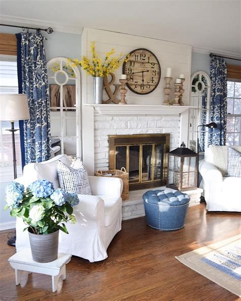 45 Beautiful Rustic Coastal Living Room Design Ideas