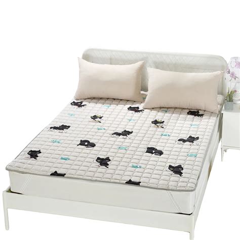 cute cat patterns bed mattress queen mattress protector modern design
