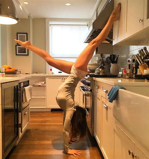 hilaria baldwin doing yoga instagram 10 gotceleb