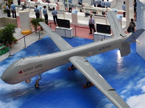 taiwan unveils  biggest  military drone  news