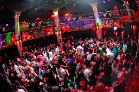nightlife  cyprus popular nightclubs  pubs travel   world vacation reviews