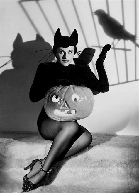 Vintage Retro Cat Kitty Pinup Girl Halloween Pumpkin
