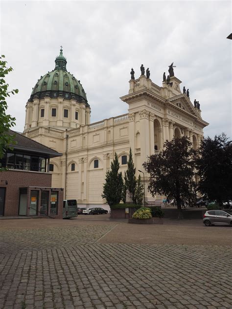 baseliek van oudenbosch taj mahal van building landmarks travel viajes buildings