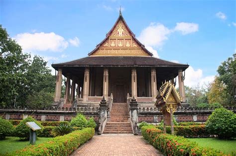 haw phra kaew vientiane temple  laos royals