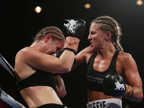 Professional Boxer Lauryn Eagle Turns To Tinder To Find Love Online