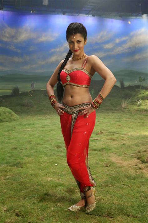 shruti hassan s hot curvy photos from the movie anaganaga o dheerudu south indian actress