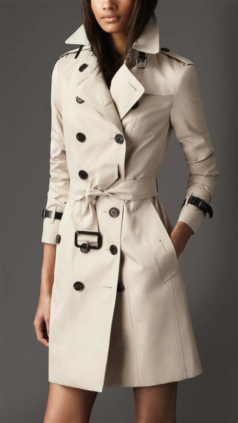 The Best Burberry Trench Coat Look Alikes For Every Budget Trench