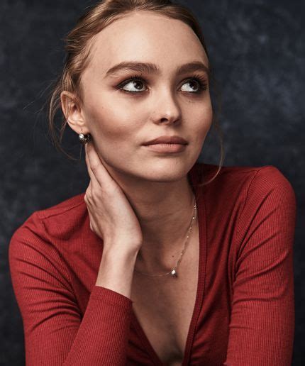 why lily rose depp doesn t like labelling sexuality lily