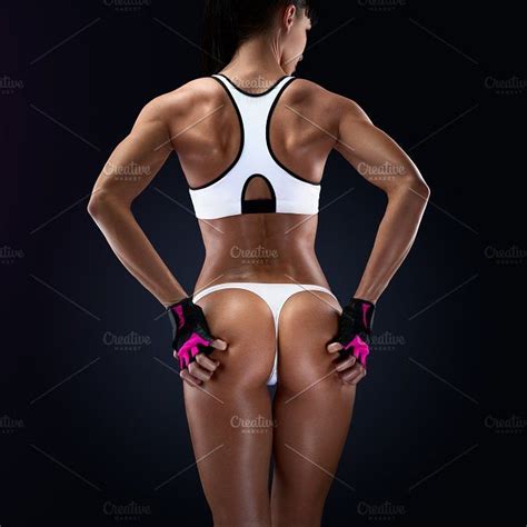 Slim And Fit Female Athletic Body Female Athletes Body