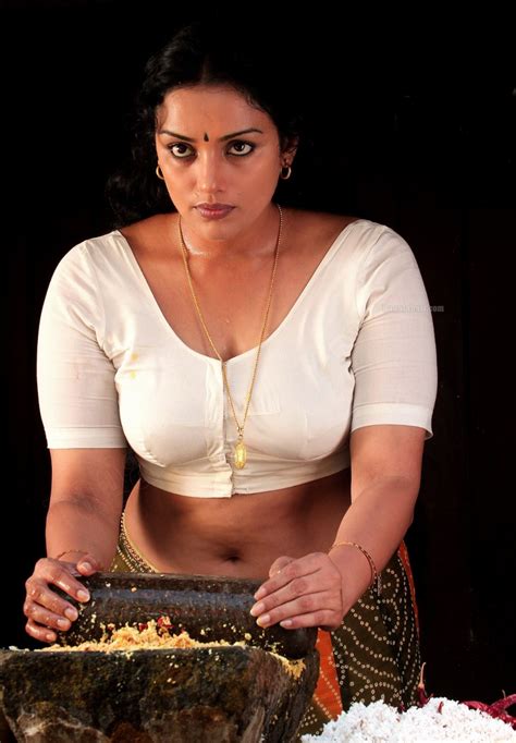 shweta menon hot south indian malayalm movie actress