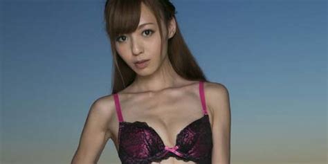 Aino Kishi Siapakah Bintang Porno Jepang Yang Paling Cantik