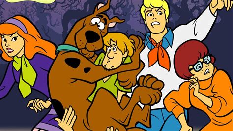 the first look at scooby doo in the new animated film scoob looks like