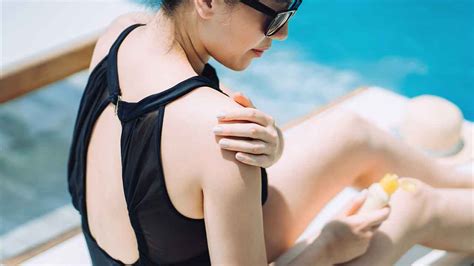 12 Silent Signs Of Skin Cancer Youre Probably Ignoring Oversixty