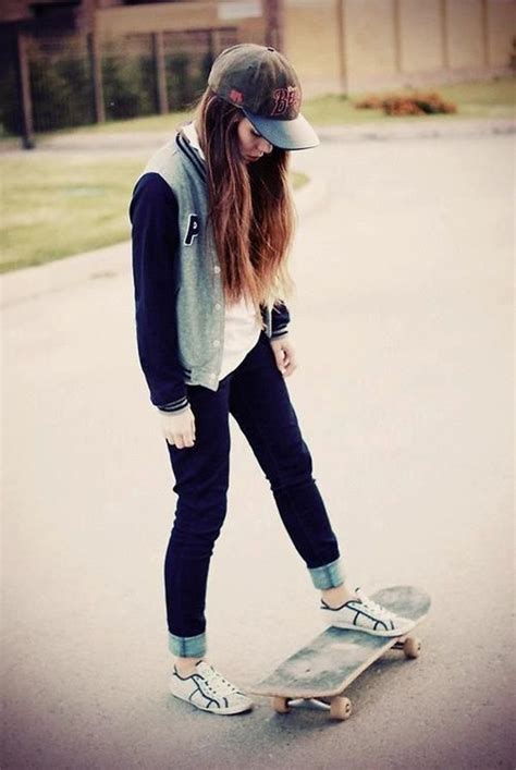 50 Cool Skater Outfits That Defines You Better Skater