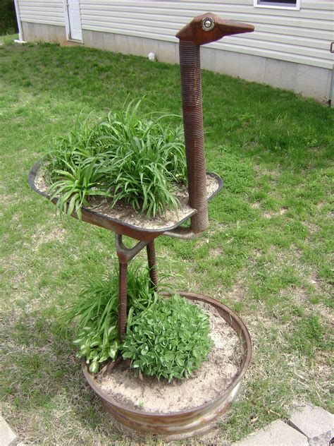 pin  pat asselin  yardart metal sculptures garden metal garden