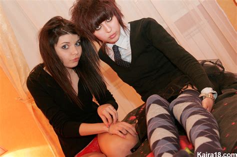 kaira 18 and kate emo lesbian download