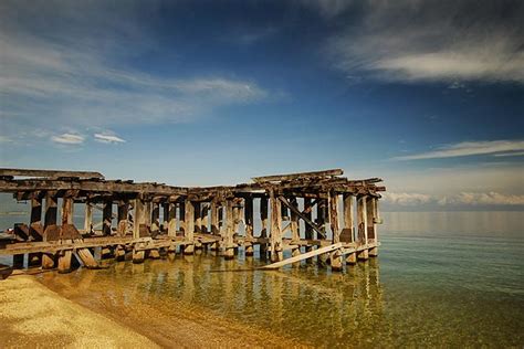 danau terindah  indonesia  wajib dikunjungi