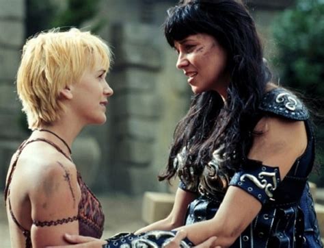Xena And Gabrielle To Return In Full On Lesbian