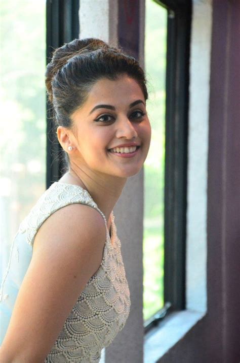 taapsee pannu latest hd wallpapers in 2019 taapsee pannu beautiful bollywood actress