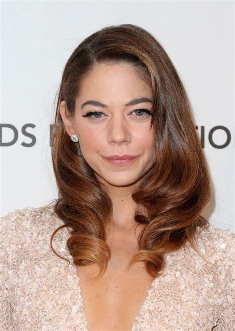 analeigh tipton hair color hair colar and cut style