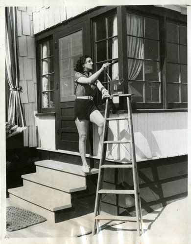 Estelle Taylor Painting Her Beach House — Calisphere