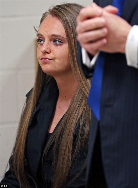 michelle carter fights involuntary manslaughter charge  boyfriends suicide daily mail