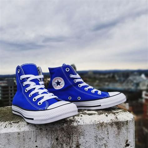 converse shoes royal blue high top converse color blue size    blue high tops